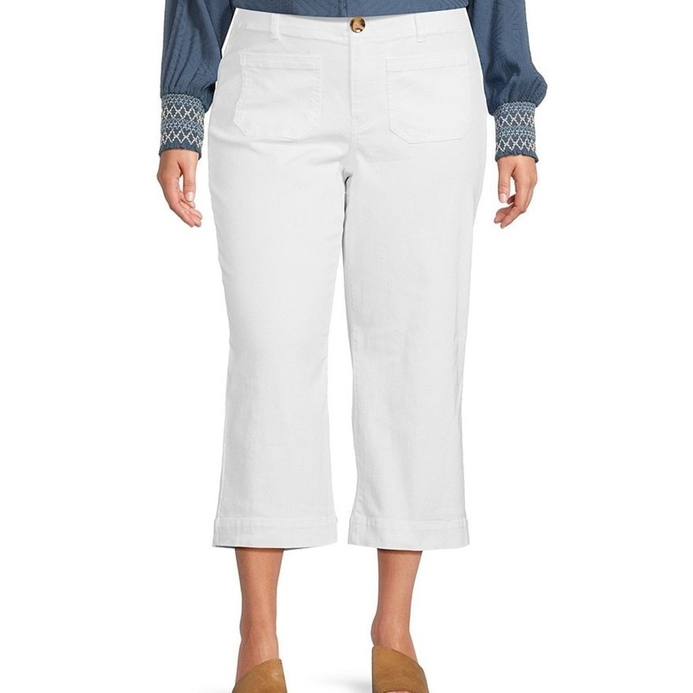 New Nurture Plus Size Patch Pocket Wide-Leg Cropped Pants